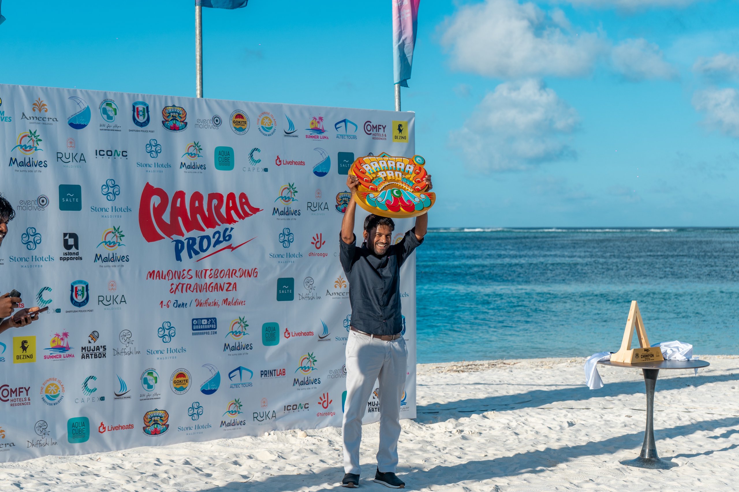 Visit Maldives CEO & MD opens Raaraa Pro 2026 as Dhiffushi welcomes international kiteboarding competition