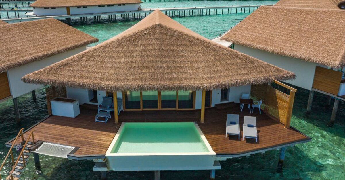 Maldives: Top Accommodation Options with Stunning Views and Luxurious Amenities